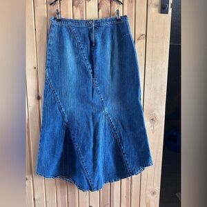 Stylish Asymmetrical Denim Skirt in Deep Blue